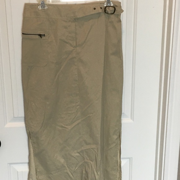 Star City Dresses & Skirts - Women’s straight Khaki skirt